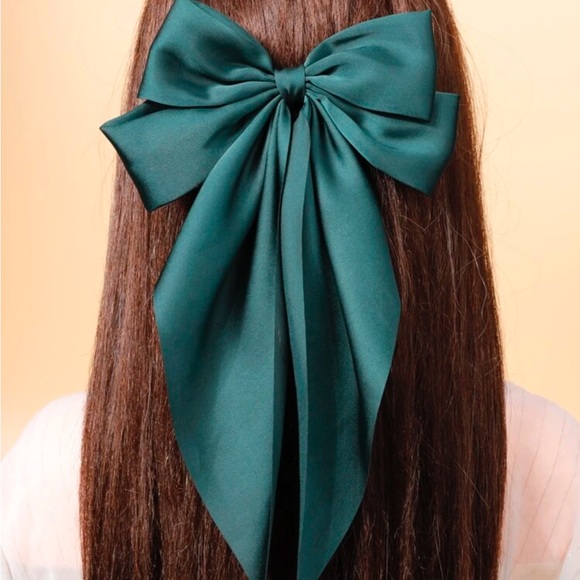 Hair clips 🎀 - Picture 2 of 3